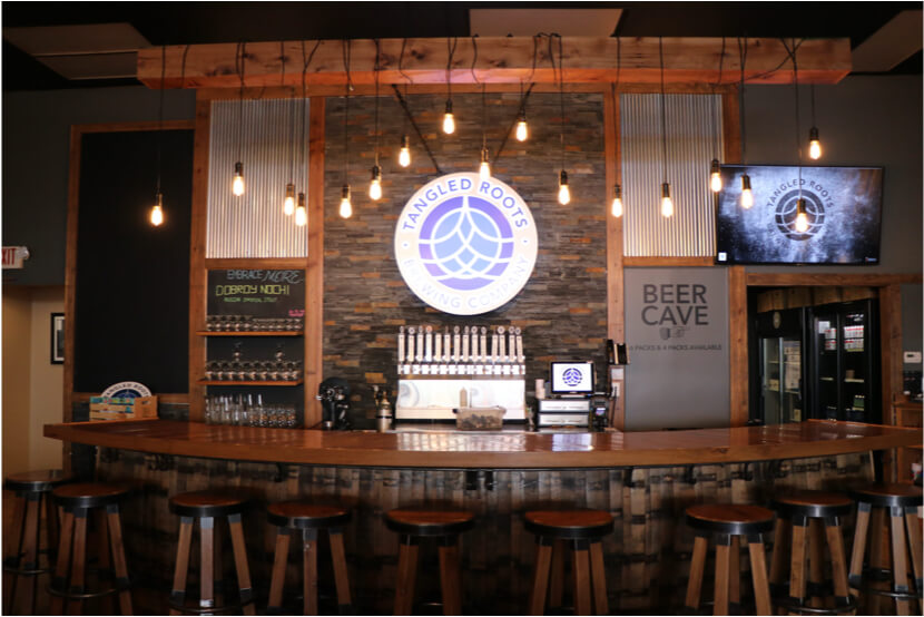 bar at ottawa taproom and brewery